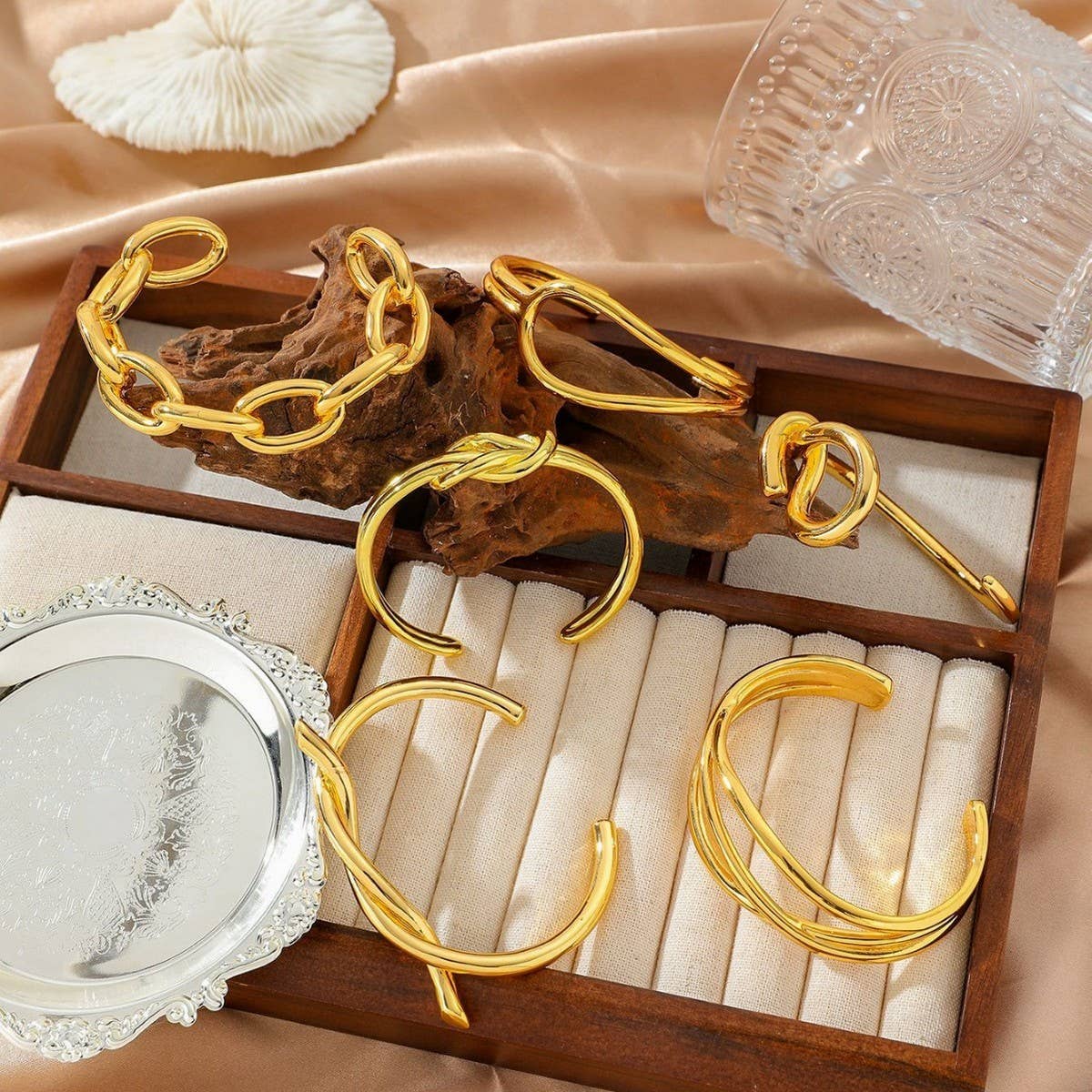 ADJUSTABLE RETRO PERSONALITY VERSATILE BRACELET_CWMM3731