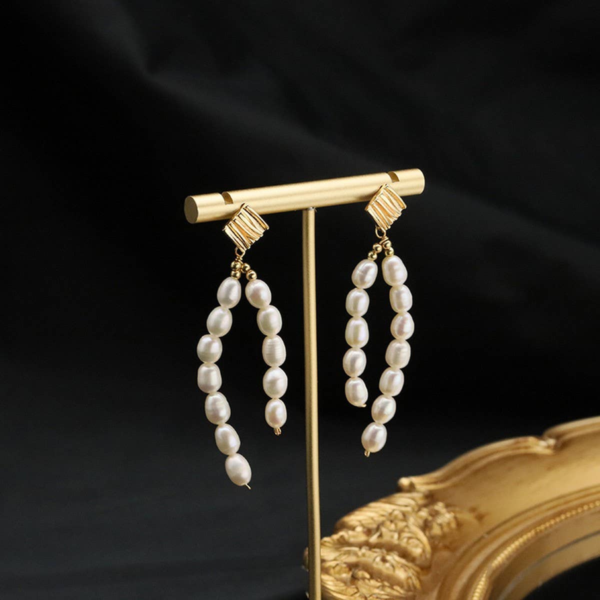 LIGHT LUXURY NATURAL PEARL EARRINGS FOR WOMEN