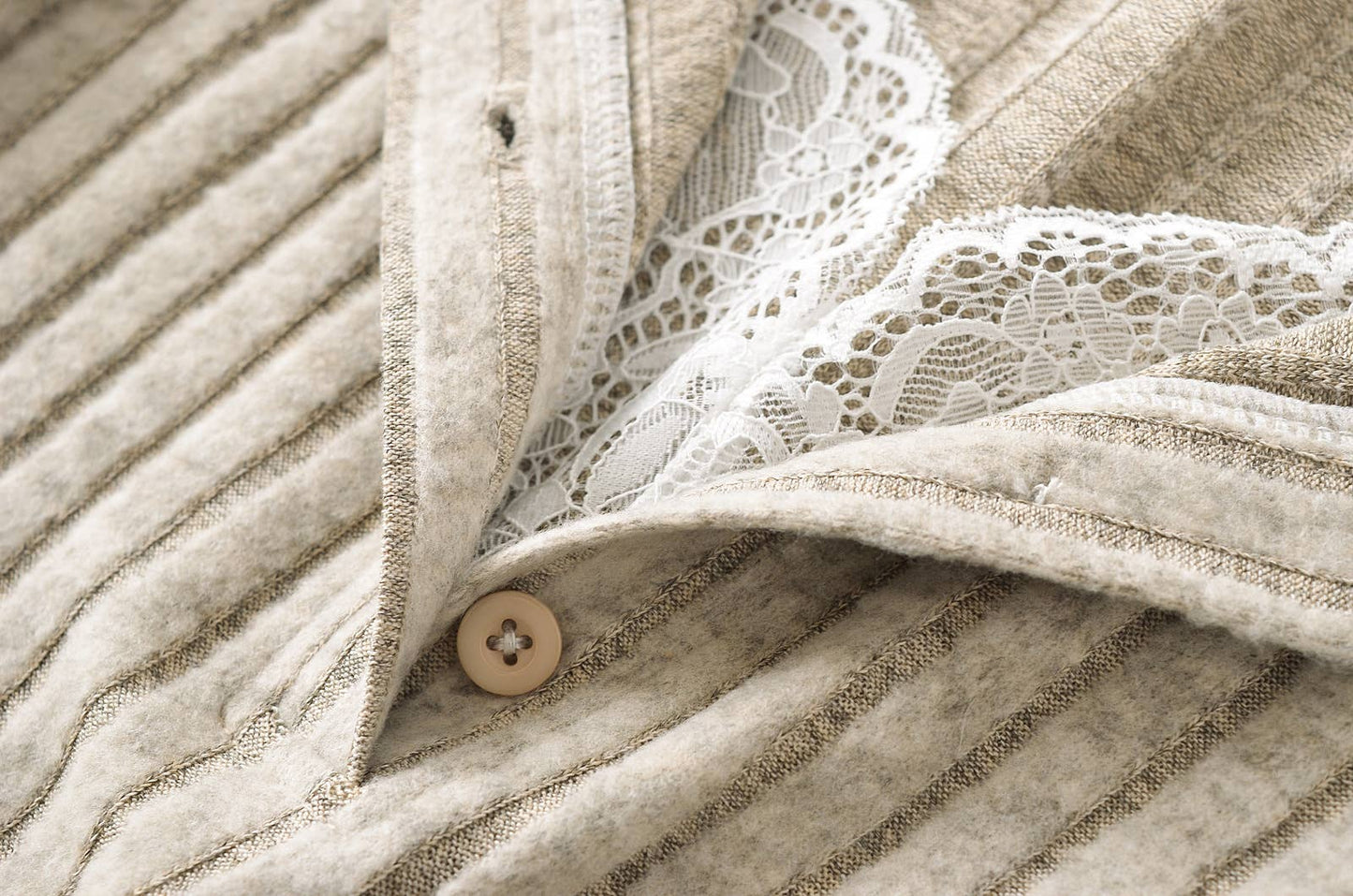 STITCHING FAKE TWO KNITTED LONG-SLEEVED T-SHIRTS