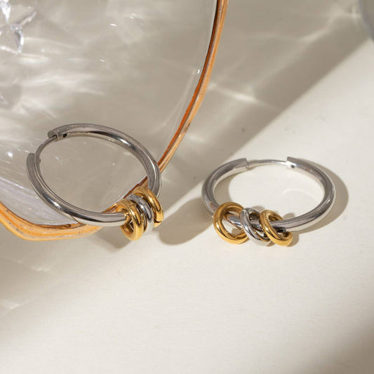 STAINLESS STEEL CONTRASTING HOOP EARRINGS_CWASC1690