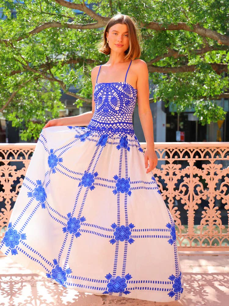 Stylish vintage print long swing halter dress