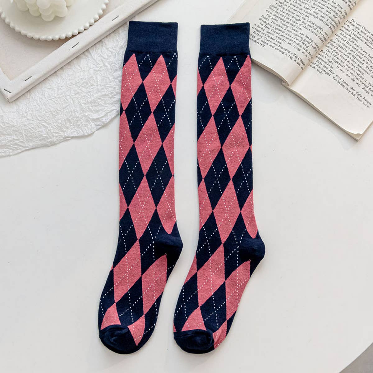 NEW LARGE DIAMOND RETRO MID-TUBE SOCKS