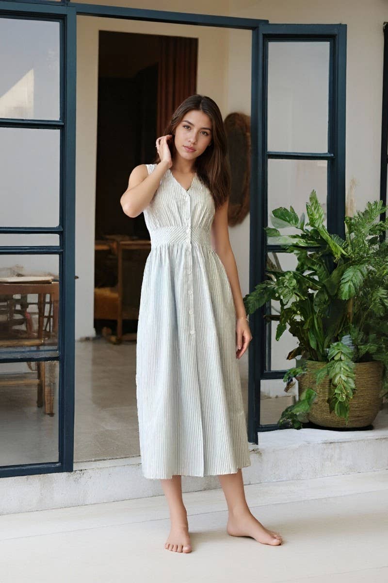 CWDMD6400_STRIPED PLEATED V-NECK SLIT WAIST DRESS