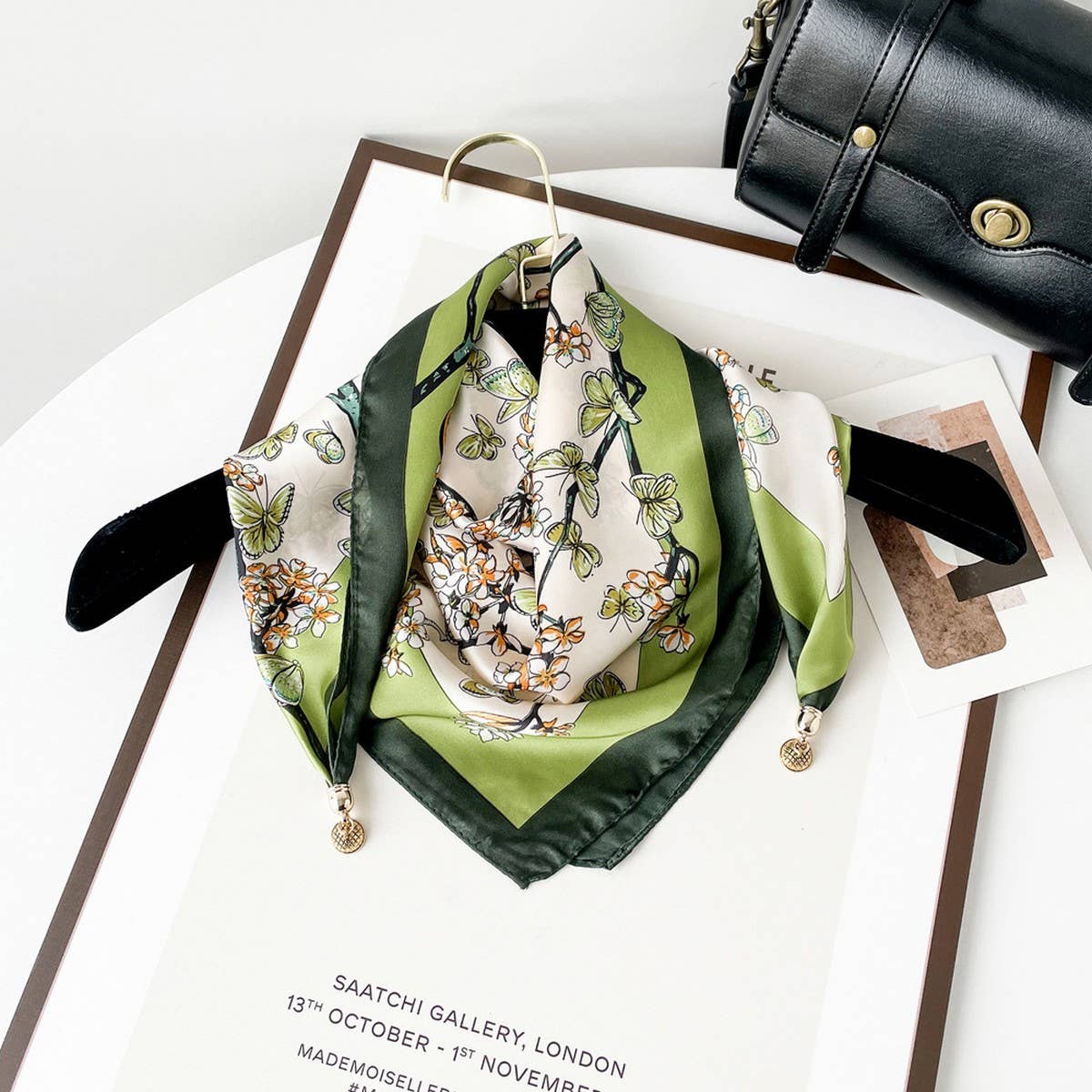 Magnetic Print Triangle Scarf for  Spring Style