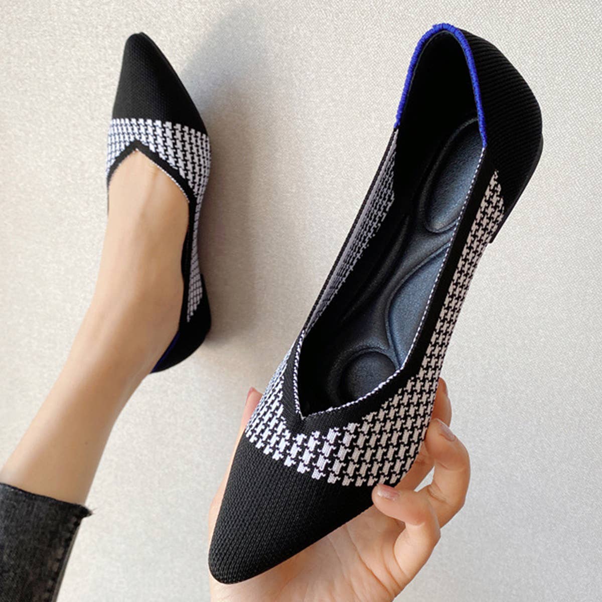 COMFORTABLE POINTED FLAT SHOES FOR WOMEN