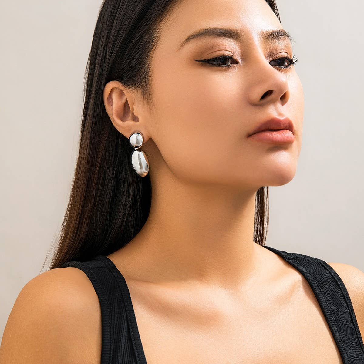 MINIMALIST GEOMETRIC WATER DROP EARRINGS