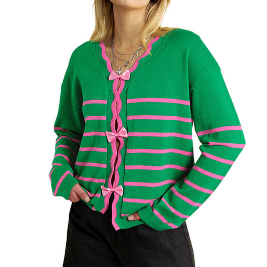 STYLISH AND PLAYFUL AGE-REDUCING BOW SWEATER