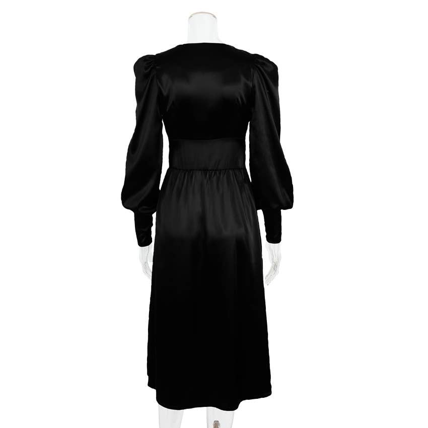 CWDMD4167_VINTAGE SATIN COURT DRESS WITH WAIST AND V-NECK