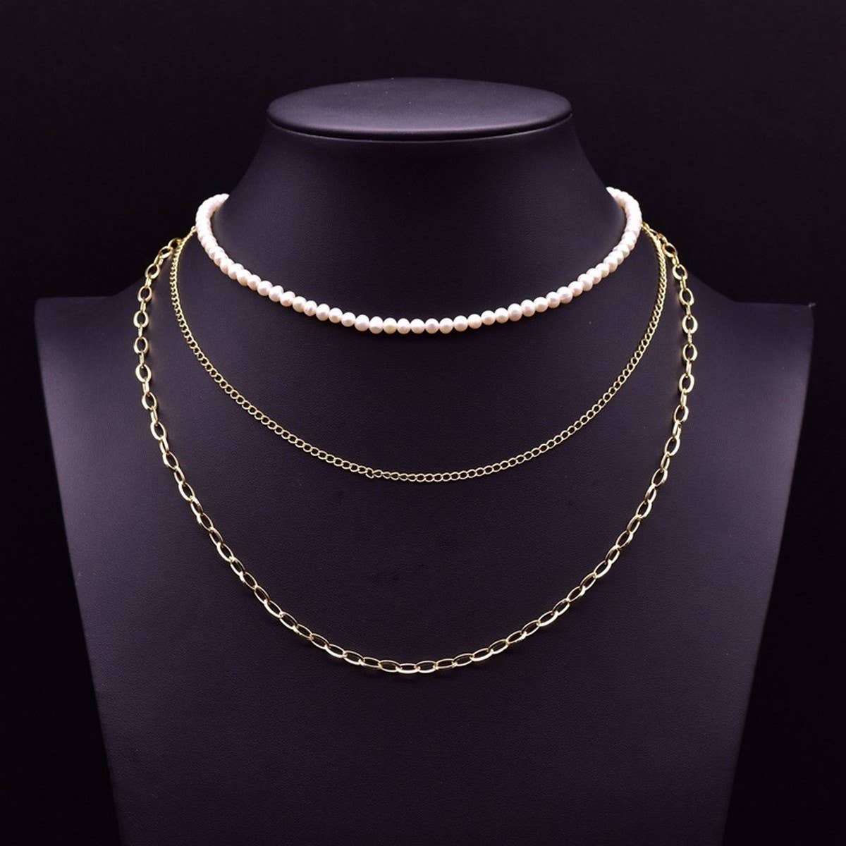 MULTI-LAYERED SIMPLE PEARL SWEATER NECKLACE