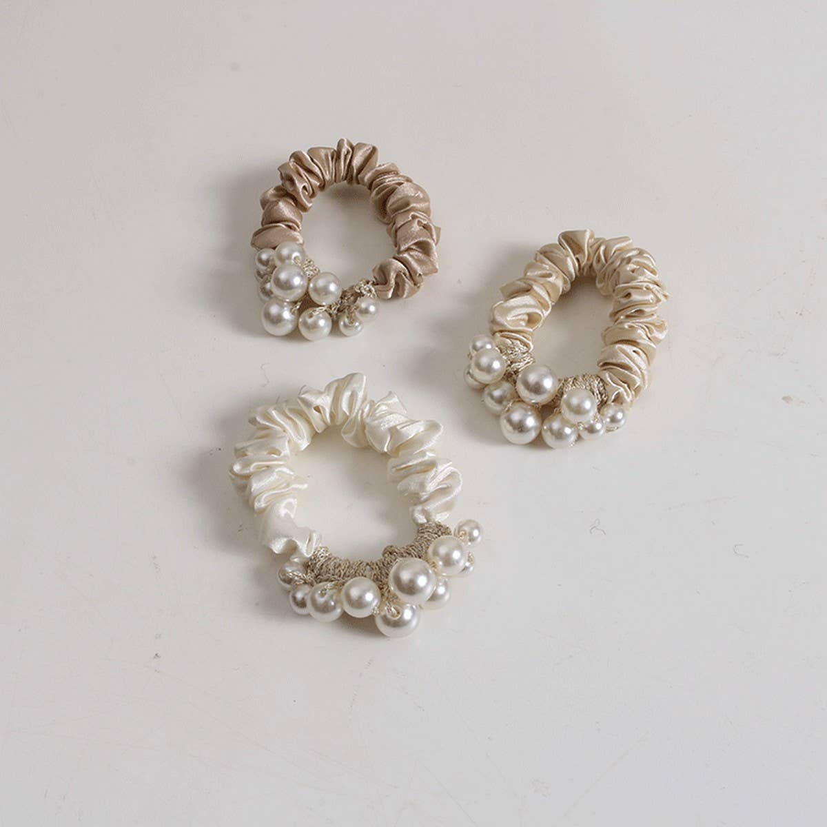 Elegant Pearl Scrunchie Simple Cute New Hair Tie