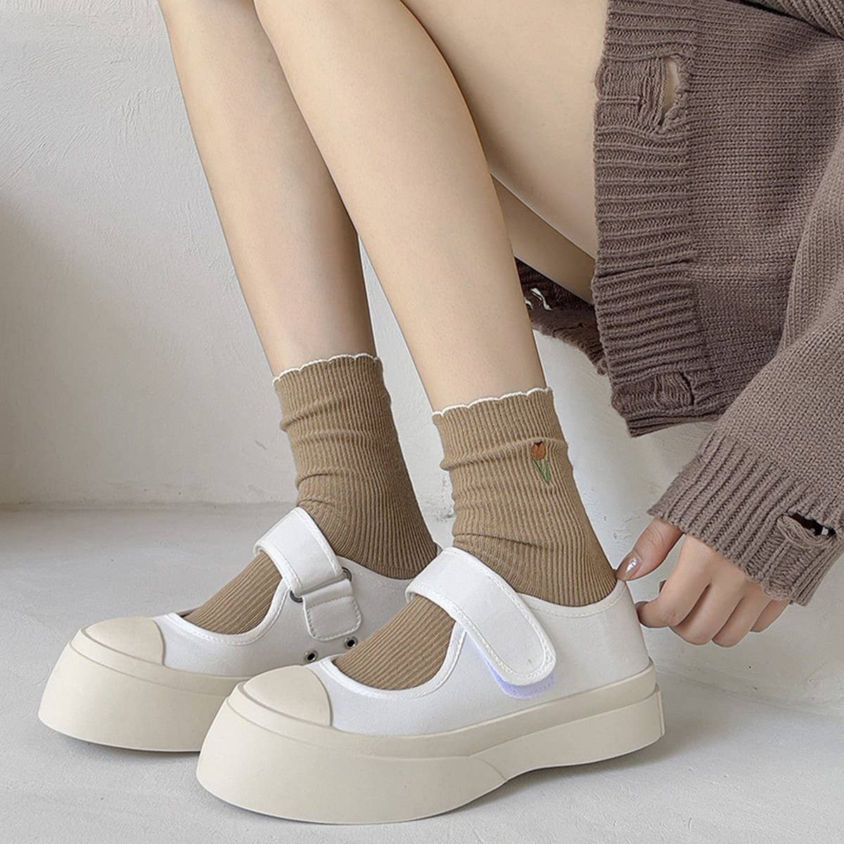 WOMEN'S PREPPY STYLE SOCKS WITH LACE EMBROIDERY