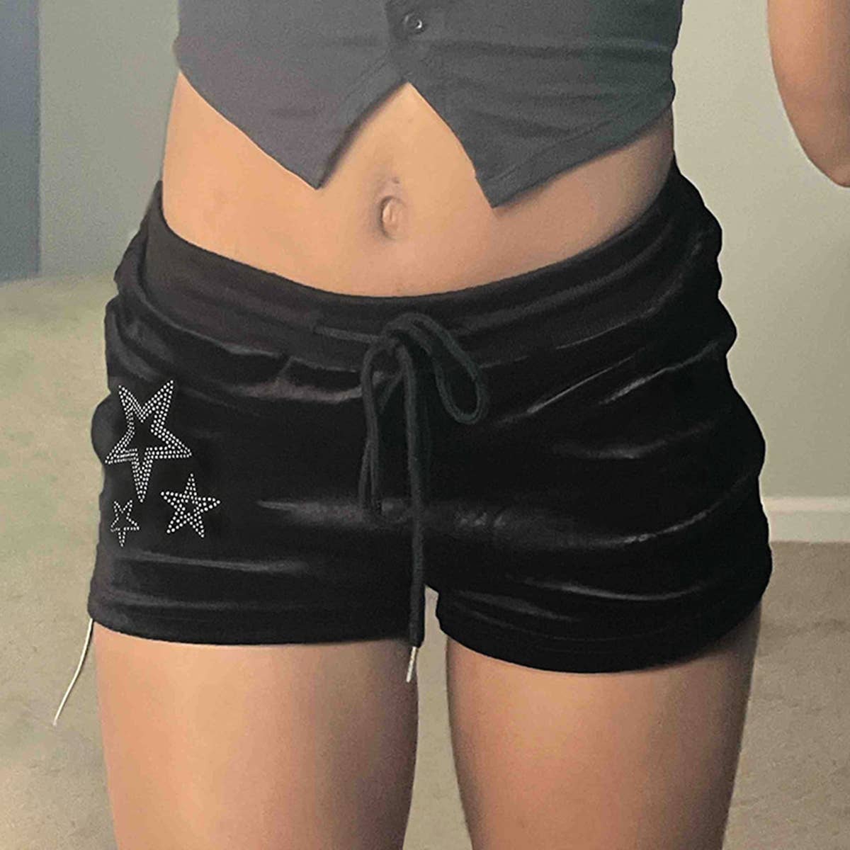 Contrasting color star hot drill short pants