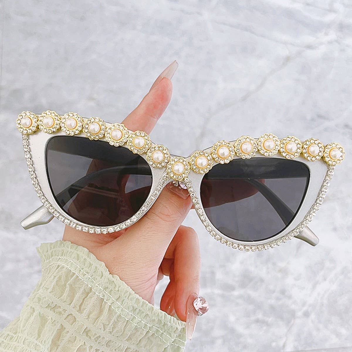 HANDMADE RHINESTONE PEARL RETRO CAT-EYE SUNGLASSES