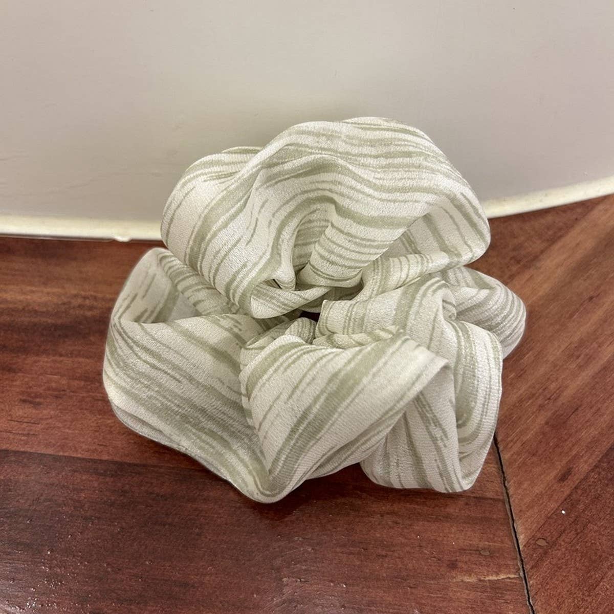 SWEET FLUFFY STRIPED HAIRBAND