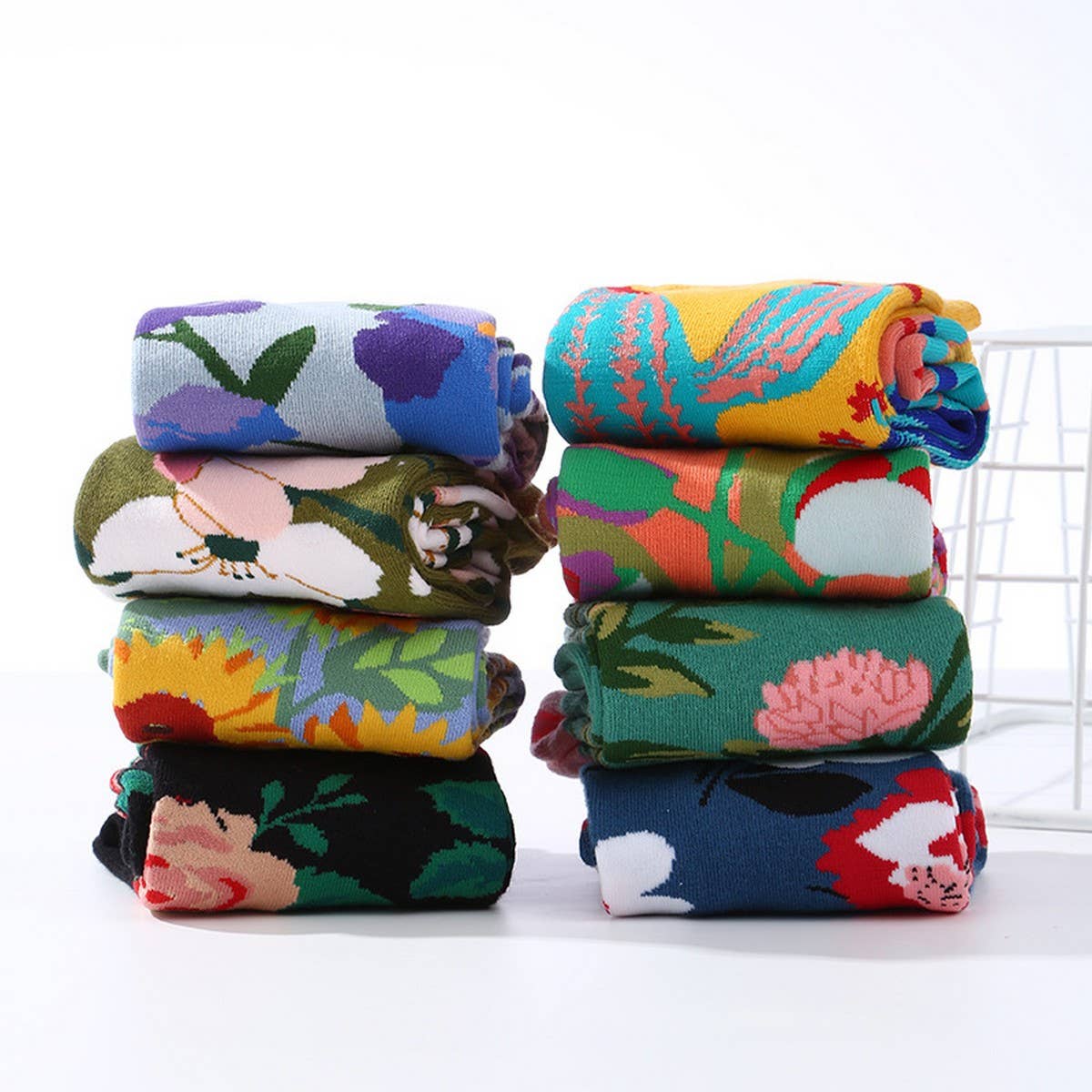 AUTUMN AND WINTER FLORAL MID-CALF SOCKS_CWMS1005