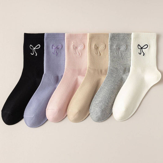 WOMEN'S EMBROIDERED BOW CREW SOCKS