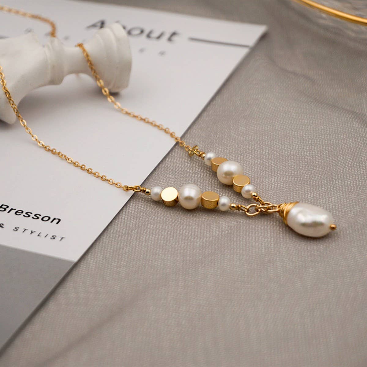 LONG PEARL PENDANT FASHION SWEATER NECKLACE