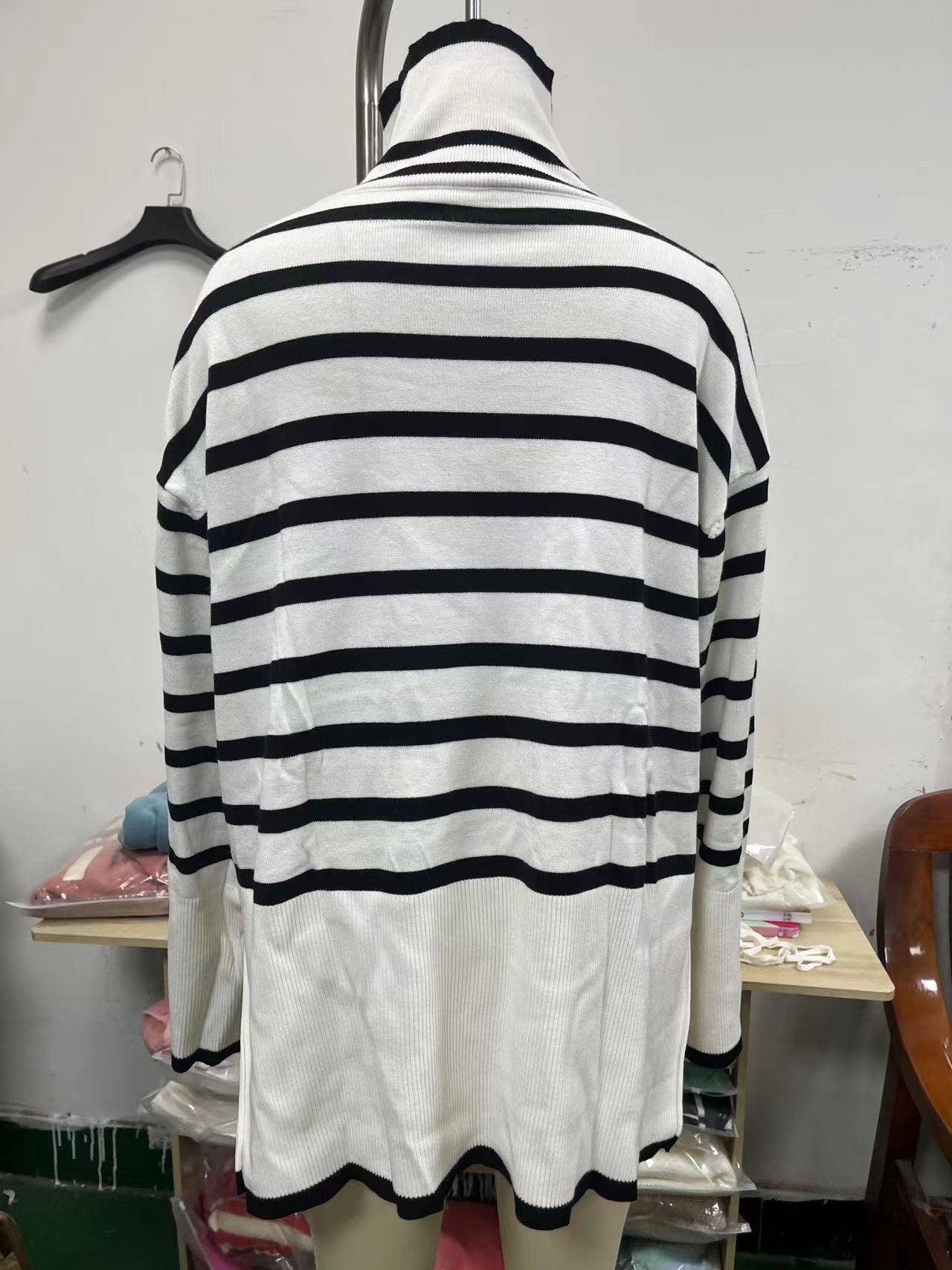 SLOUCHY STRIPED SWEATER WITH THICK TURTLENECK