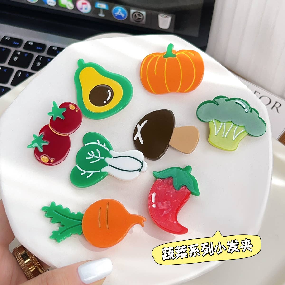 Fruit and vegetable acetic acid hair clips