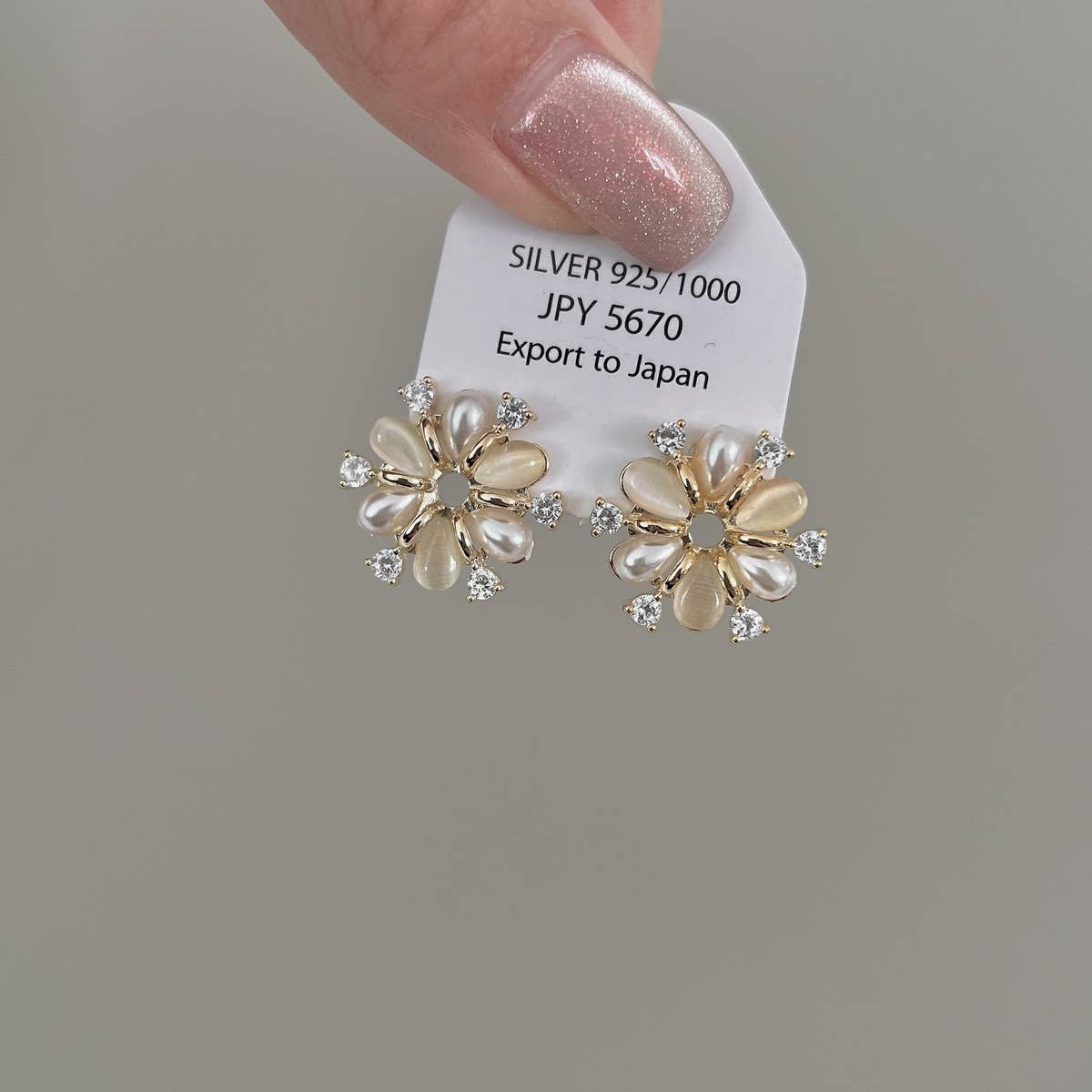 FASHIONABLE FLOWER ZIRCON STUD EARRINGS