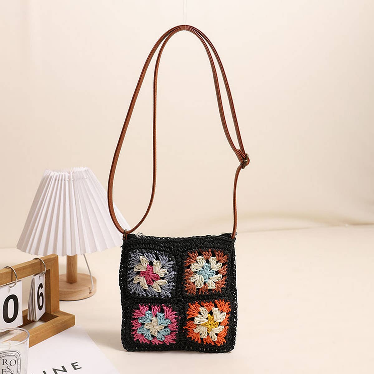 RETRO SQUARE HOLLOW FLOWER CROSSBODY STRAW BAG_CWAB1863