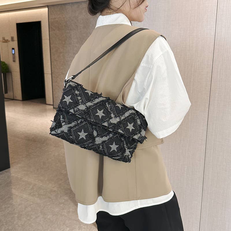Fashionable diamond-shaped crossbody square bag