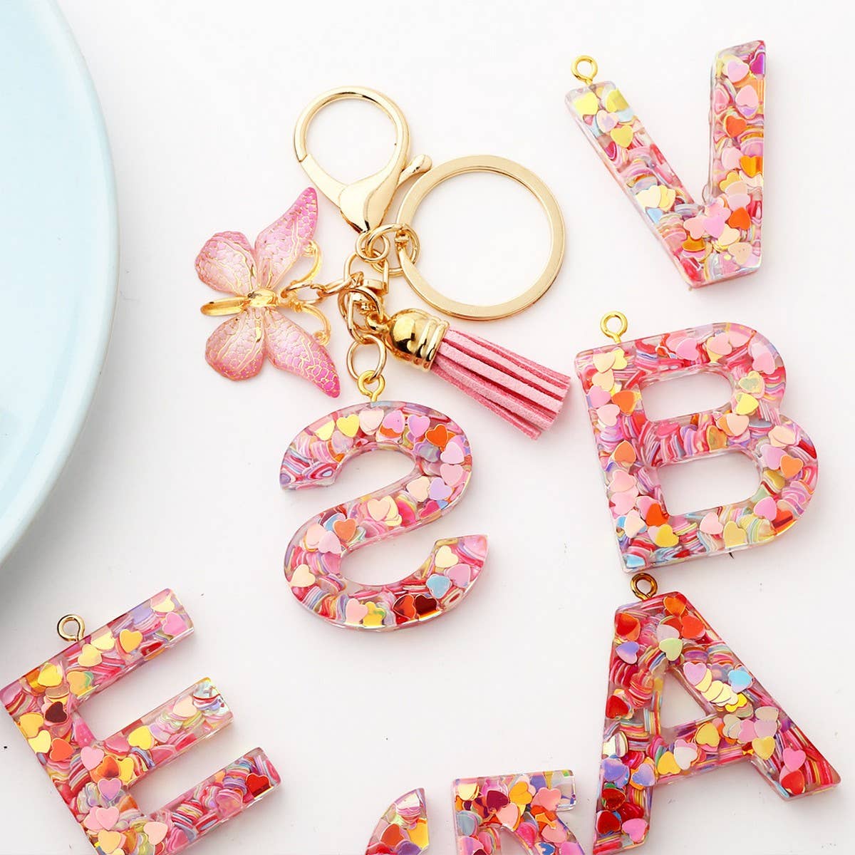 CRYSTAL LETTER SEQUIN RESIN KEYCHAIN_CWAJE0663