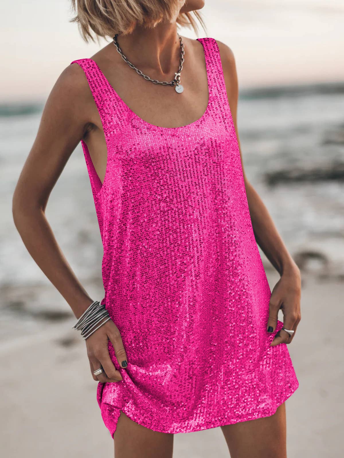 U-neck sleeveless loose backless vest dress