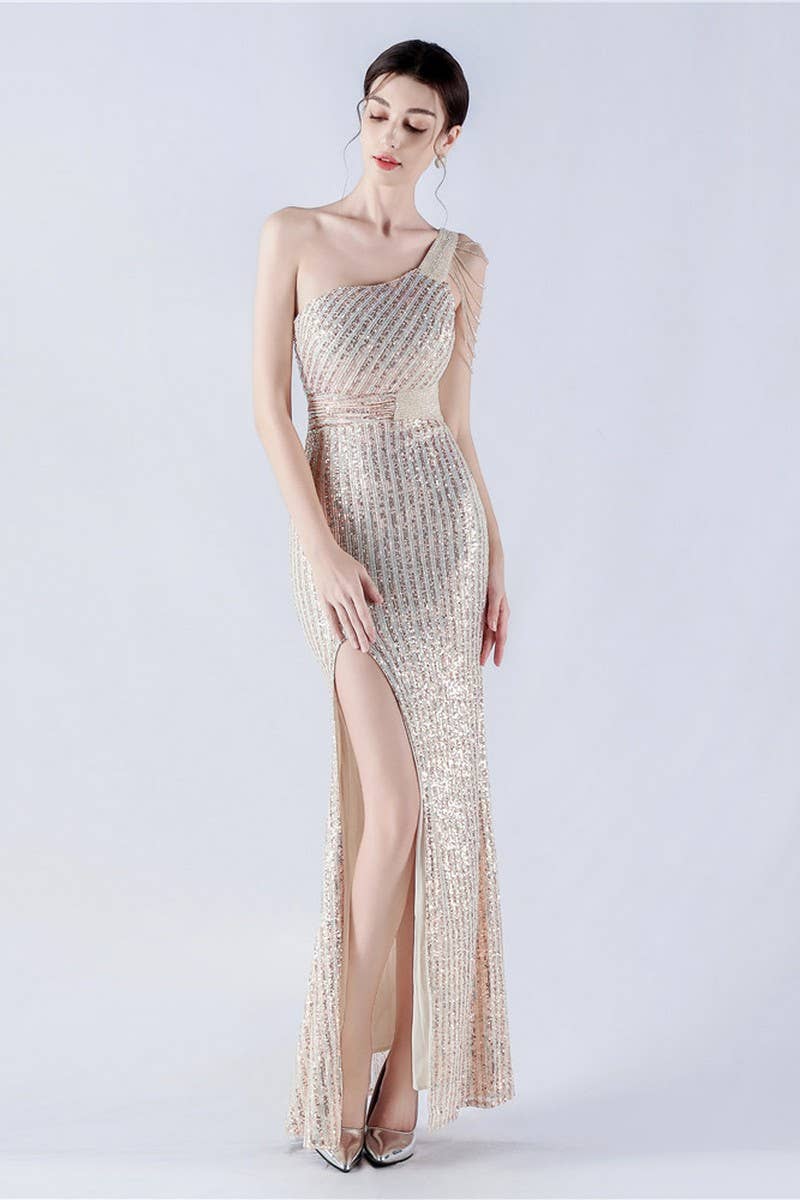 CWDMD4826_ONE-SHOULDER OFF-SHOULDER HIGH-SLIT SEQUINED DRESS