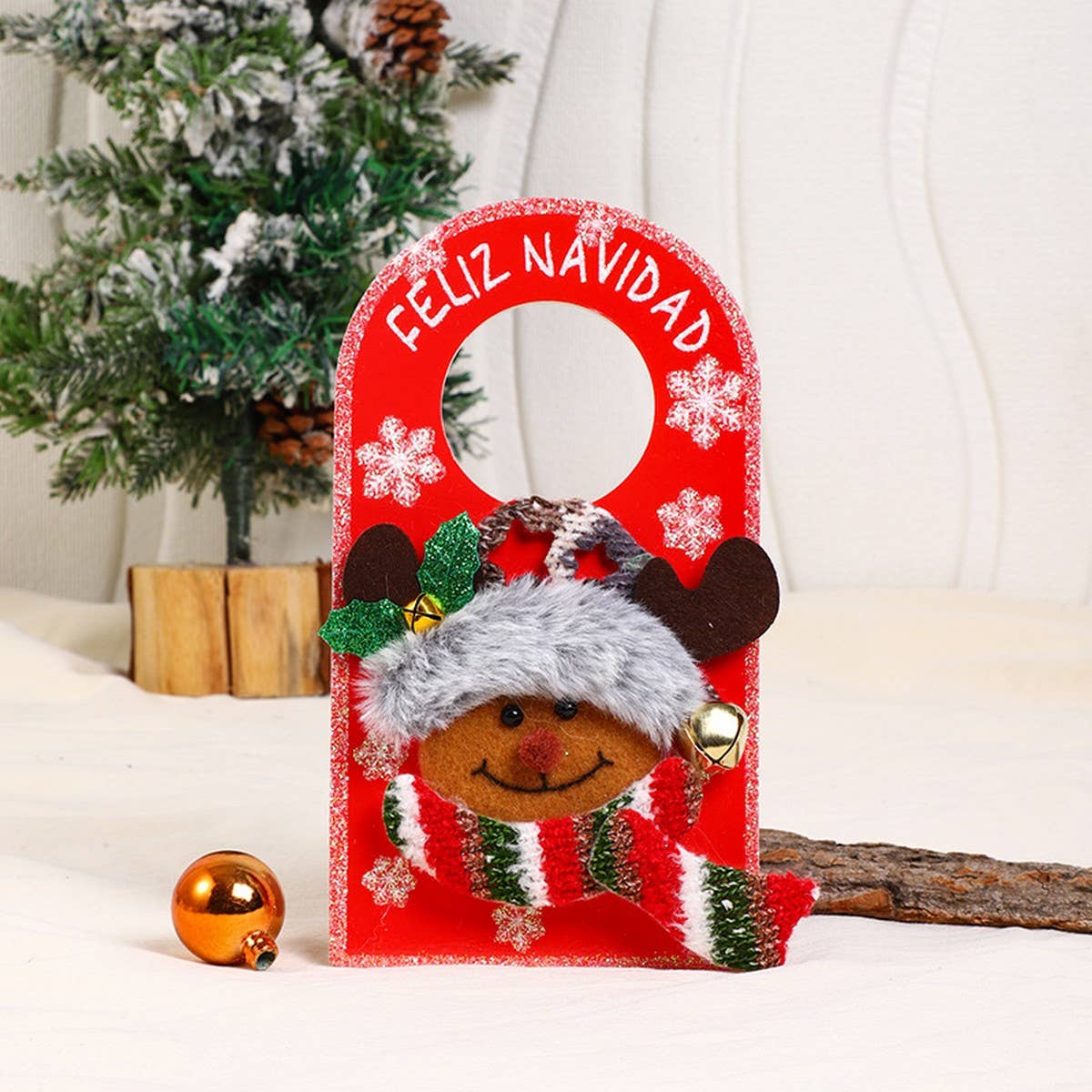 CHRISTMAS CARTOON HANGING WINDOW DECORATION