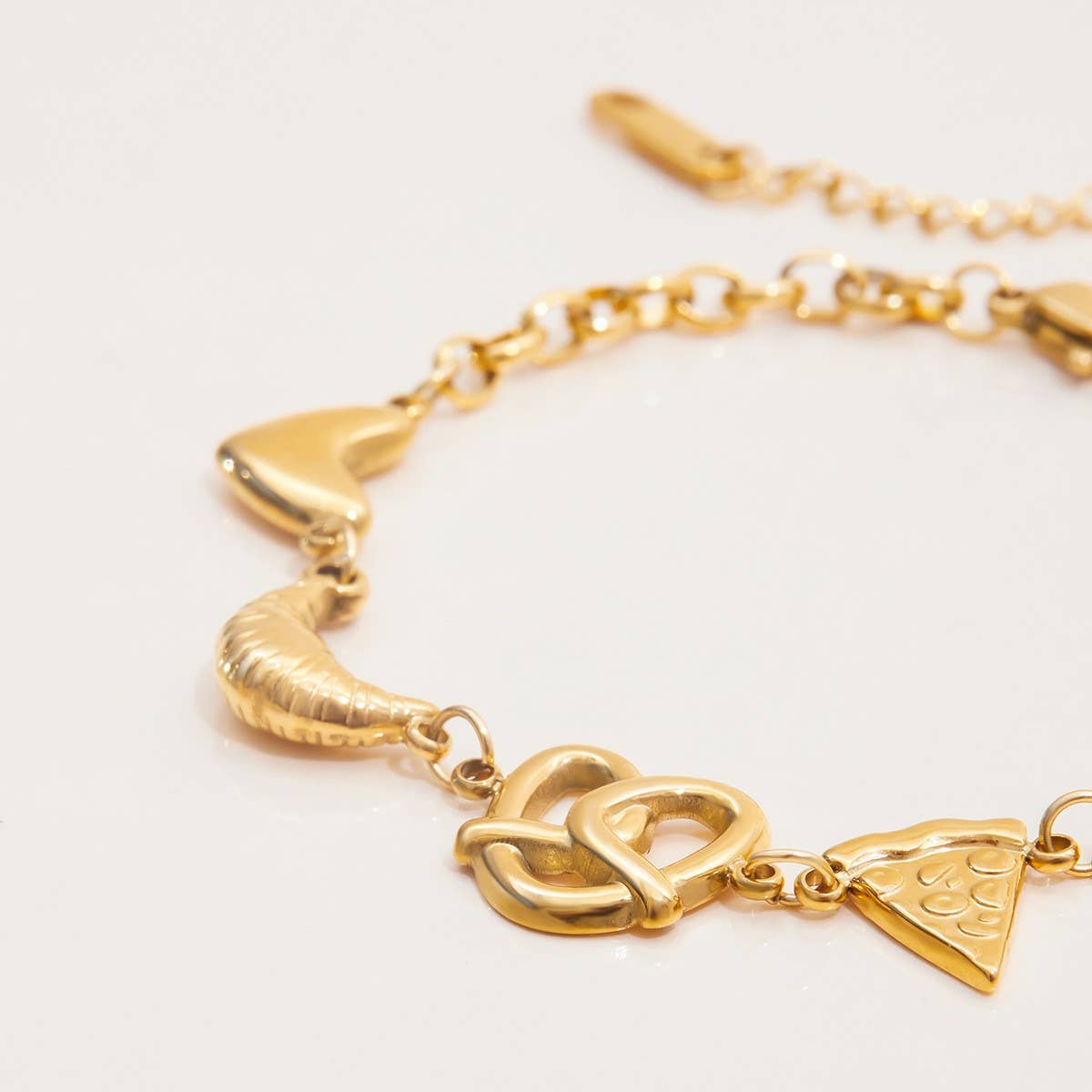Cute Heart Croissant Pizza Bow Bracelet, 18K Gold