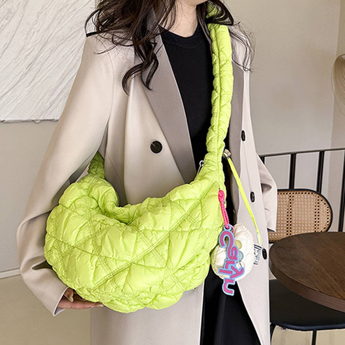 NEW DRAWSTRING PLEATED CROSSBODY BAG_CWAB1750