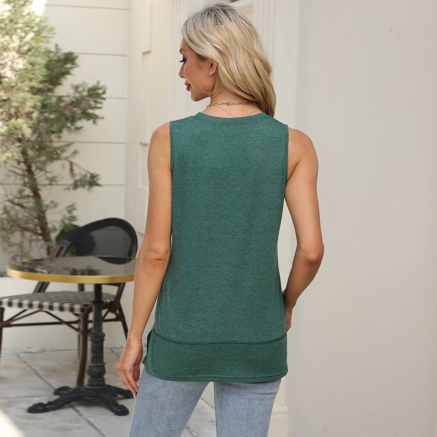 Tank top crew neck sleeveless slit loose T-shirt