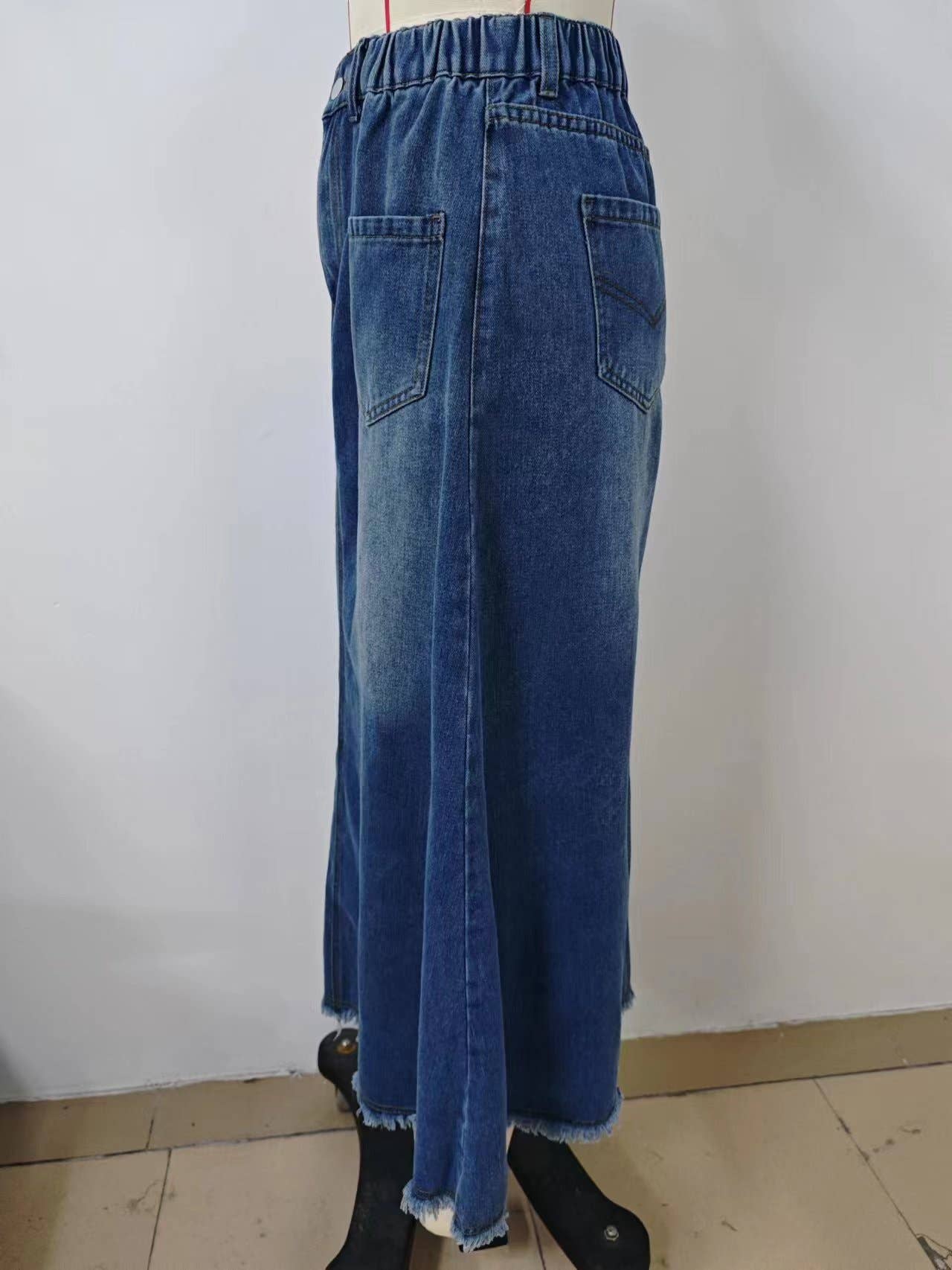 WASHED DENIM SKIRT WITH RAW HEM MIDI