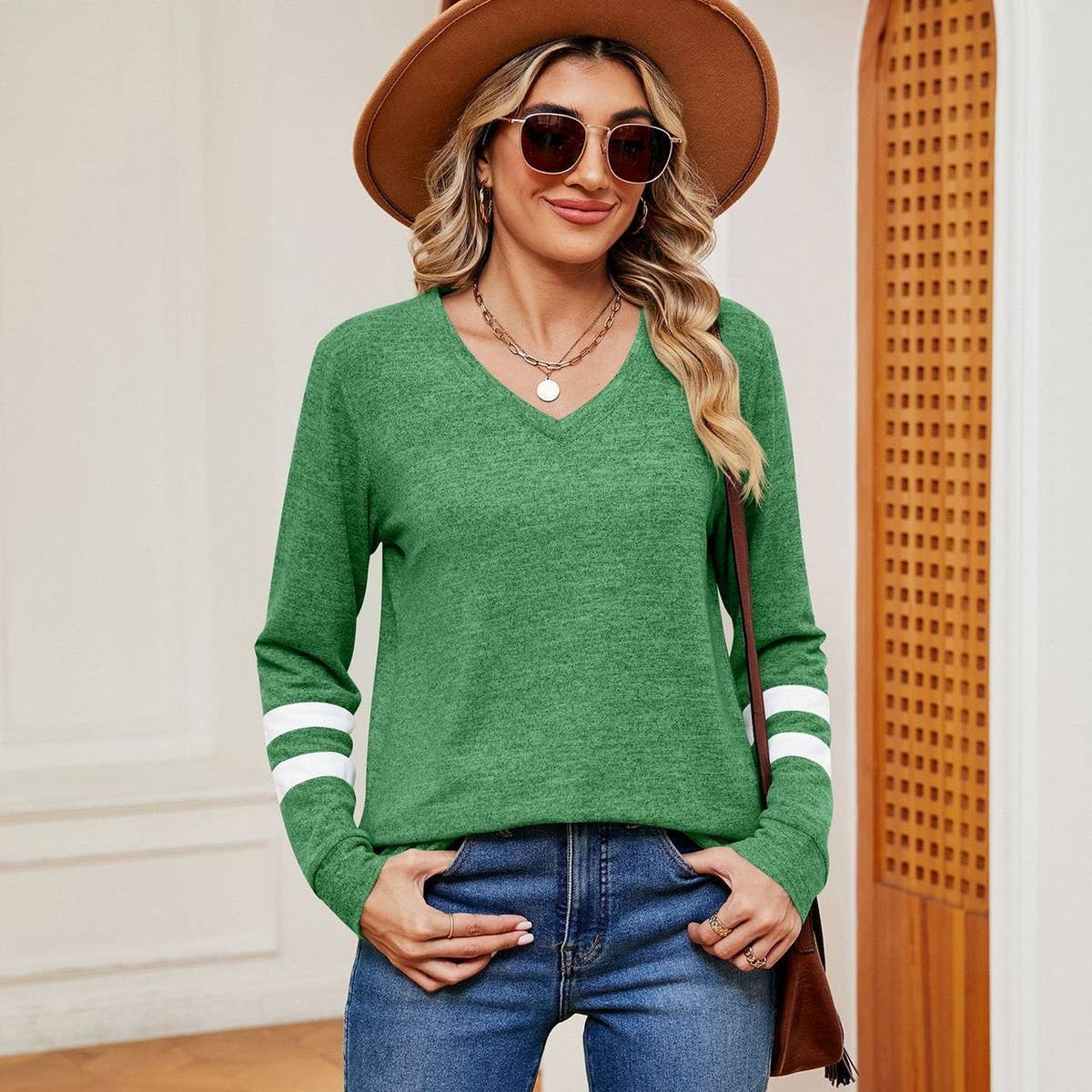 V-neck printed long-sleeved casual top T-shirt