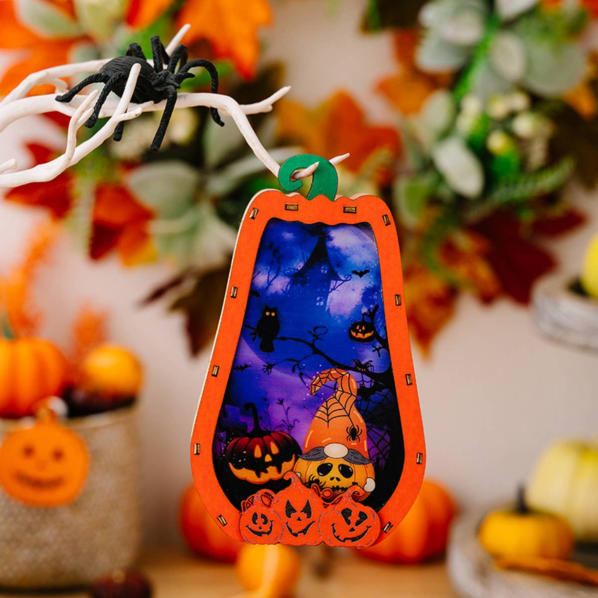 HALLOWEEN PUMPKIN PENDANT WITH LIGHT IN WOODEN BOX