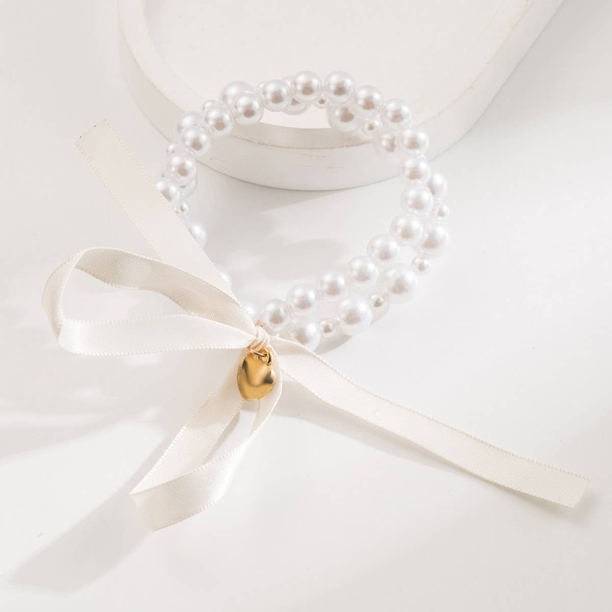 Delicate Heart Pearl Bow Hair Tie for Women