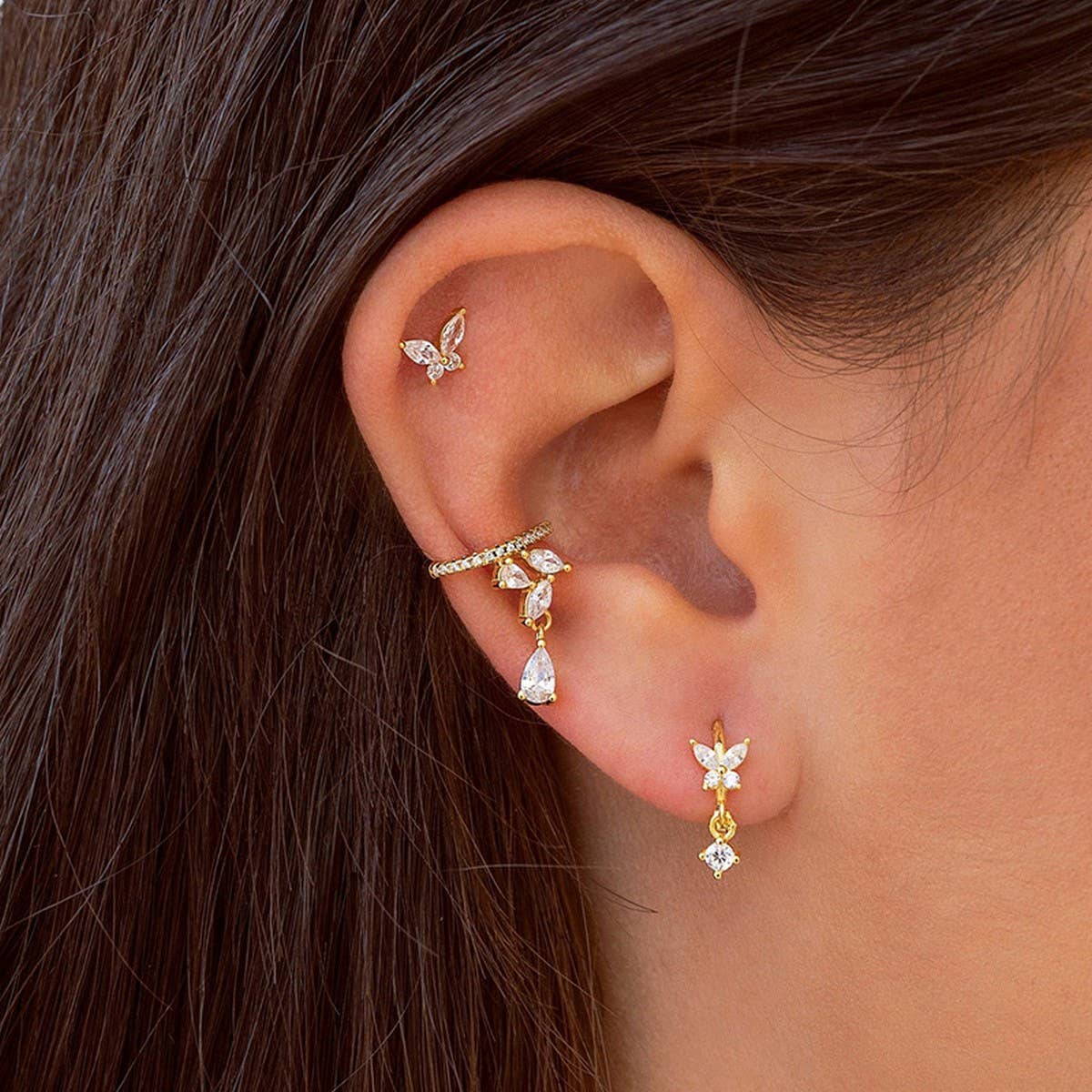 MULTICOLOR BUTTERFLY SIMPLE TEMPERAMENT EARRINGS