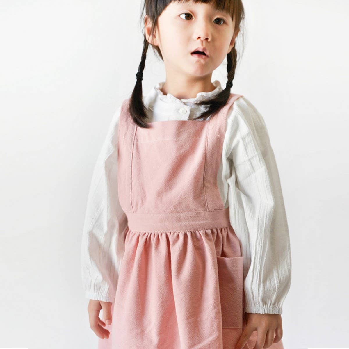 Aprons kids linen with pockets vintage_CWMM3300