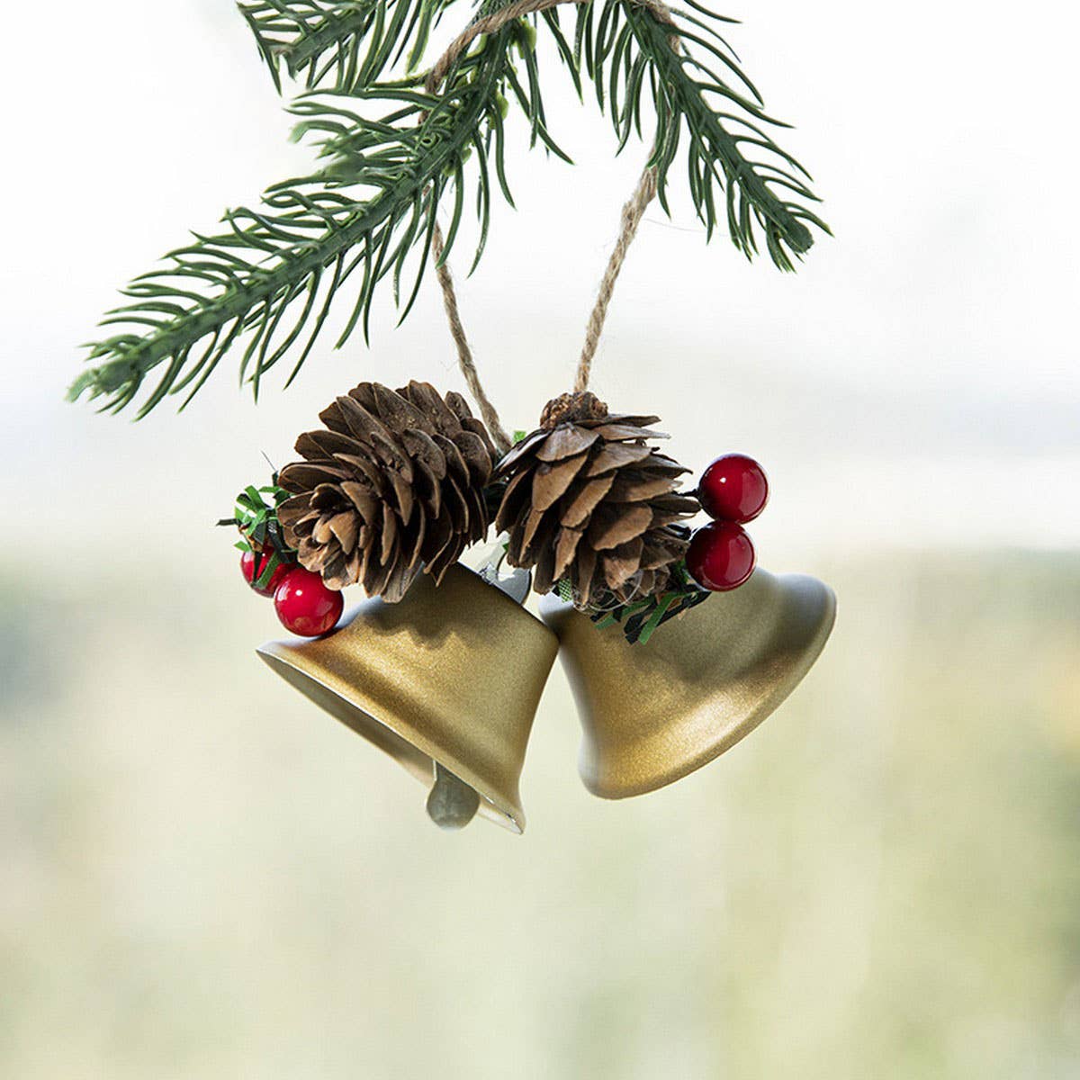 CWMM10373_CHRISTMAS GOLD RED BELL  NORDIC TREE DECOR