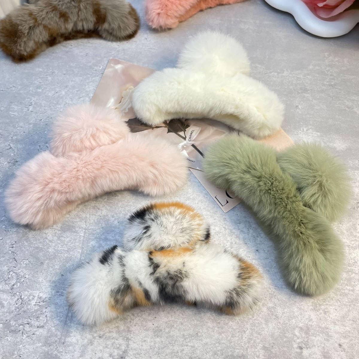 Rex Rabbit Fur Claws - Elegant Mixed Color Clips