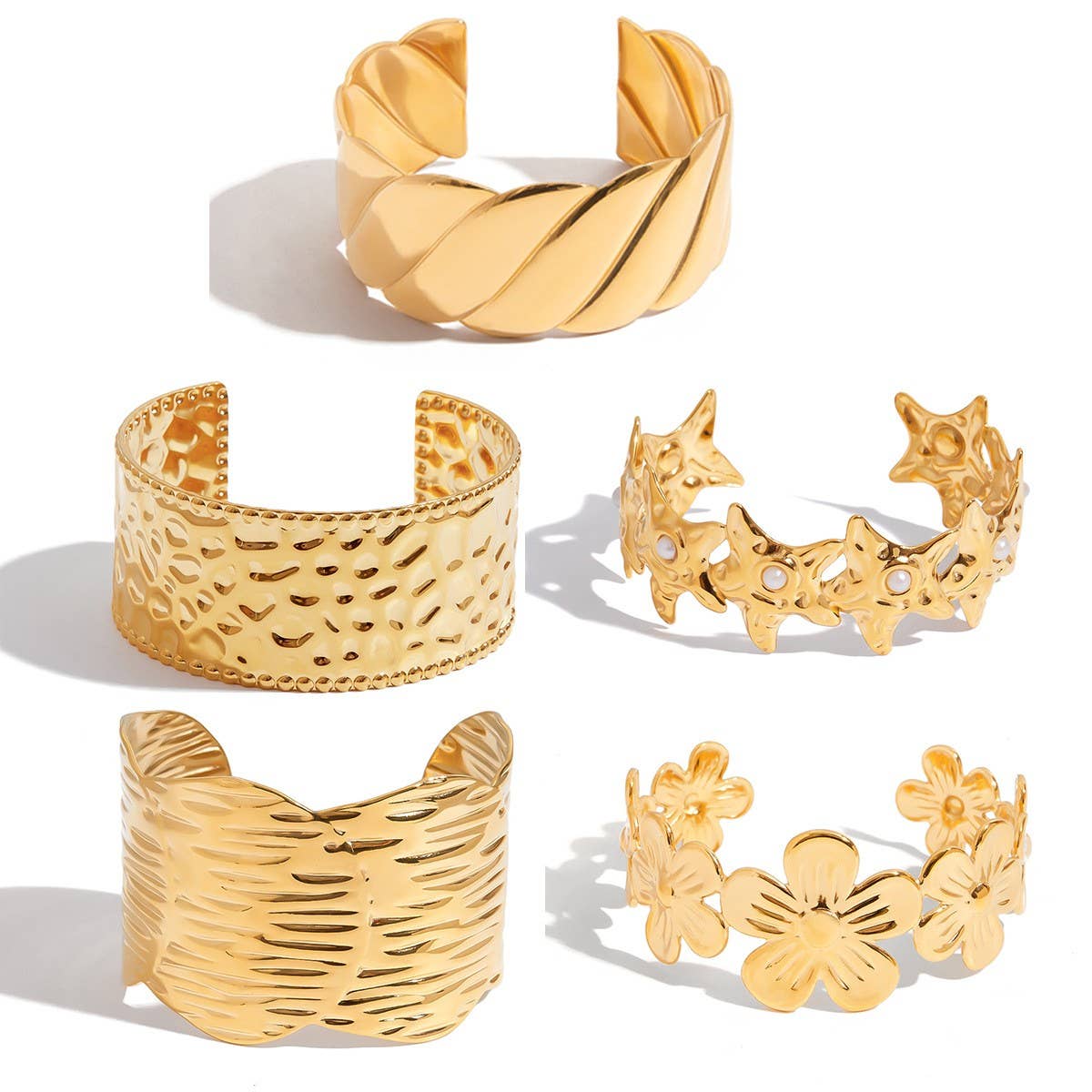 Modern Minimalist 18K Gold Wave Open Cuff