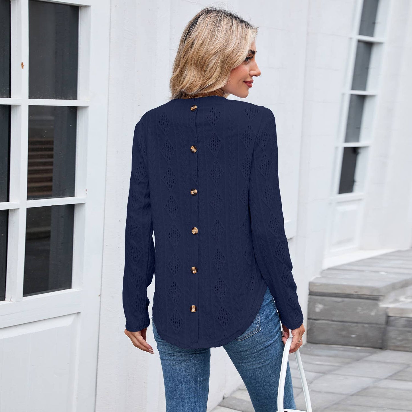 Back buttons hollowed out curved hem T-shirt