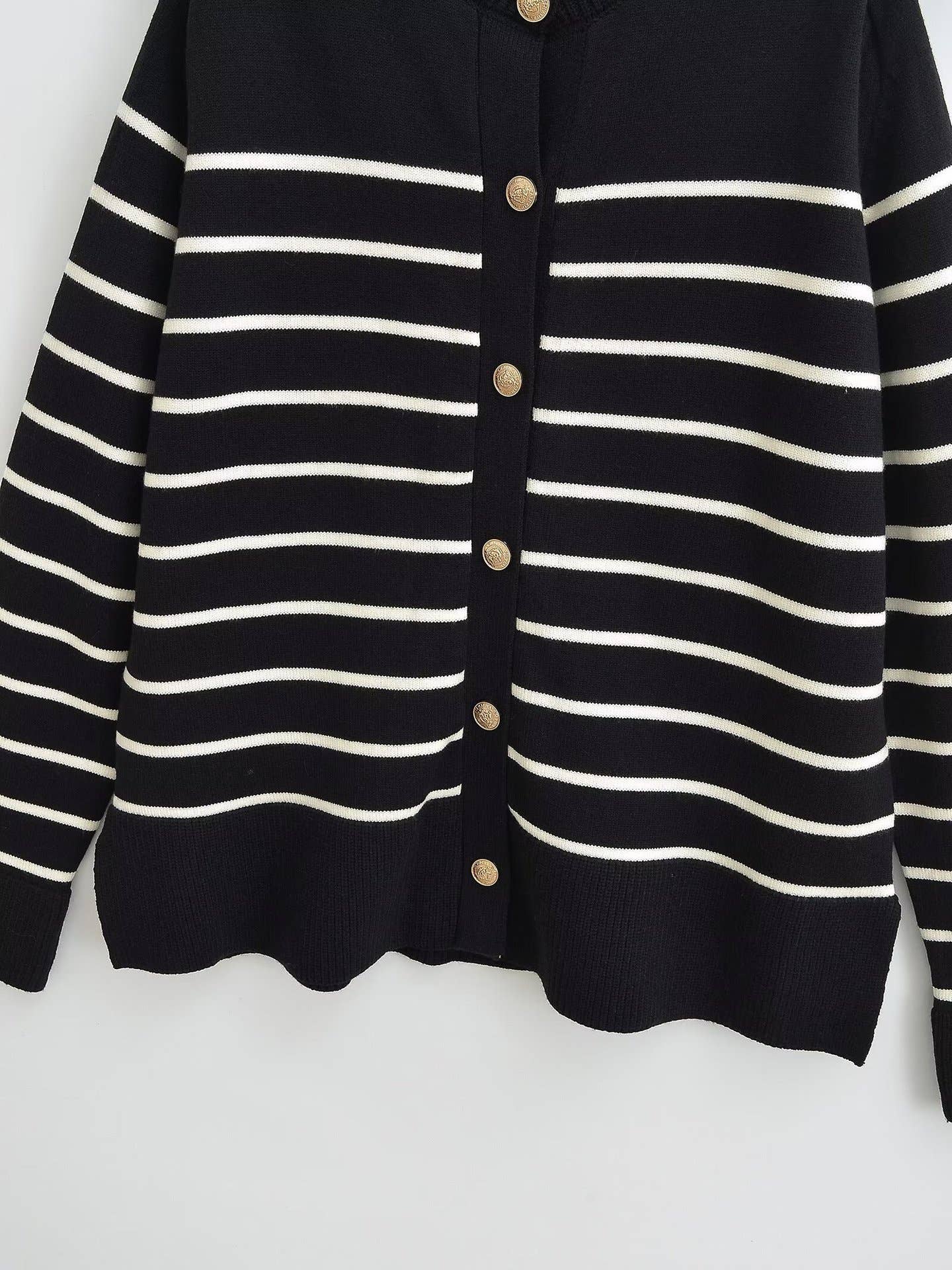 STRIPED LONG-SLEEVED SINGLE-BREASTED CARDIGAN