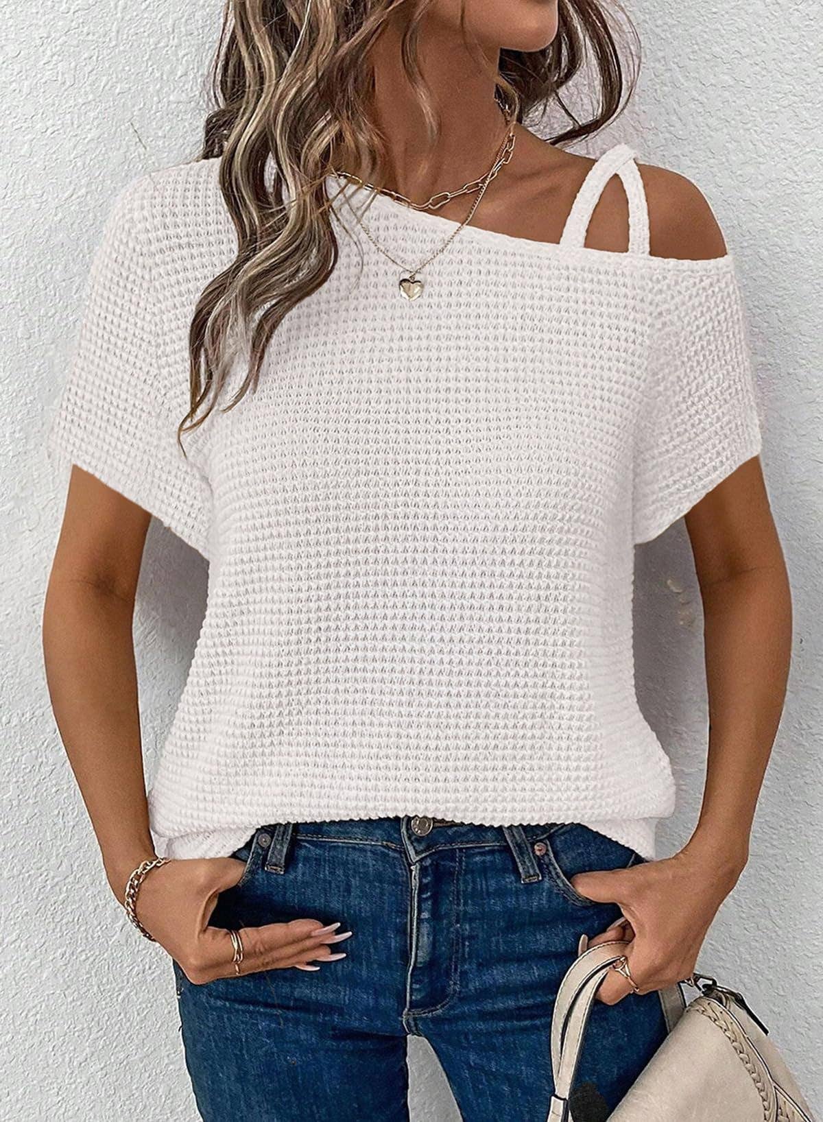 Short sleeved off-the-shoulder knit T-shirt