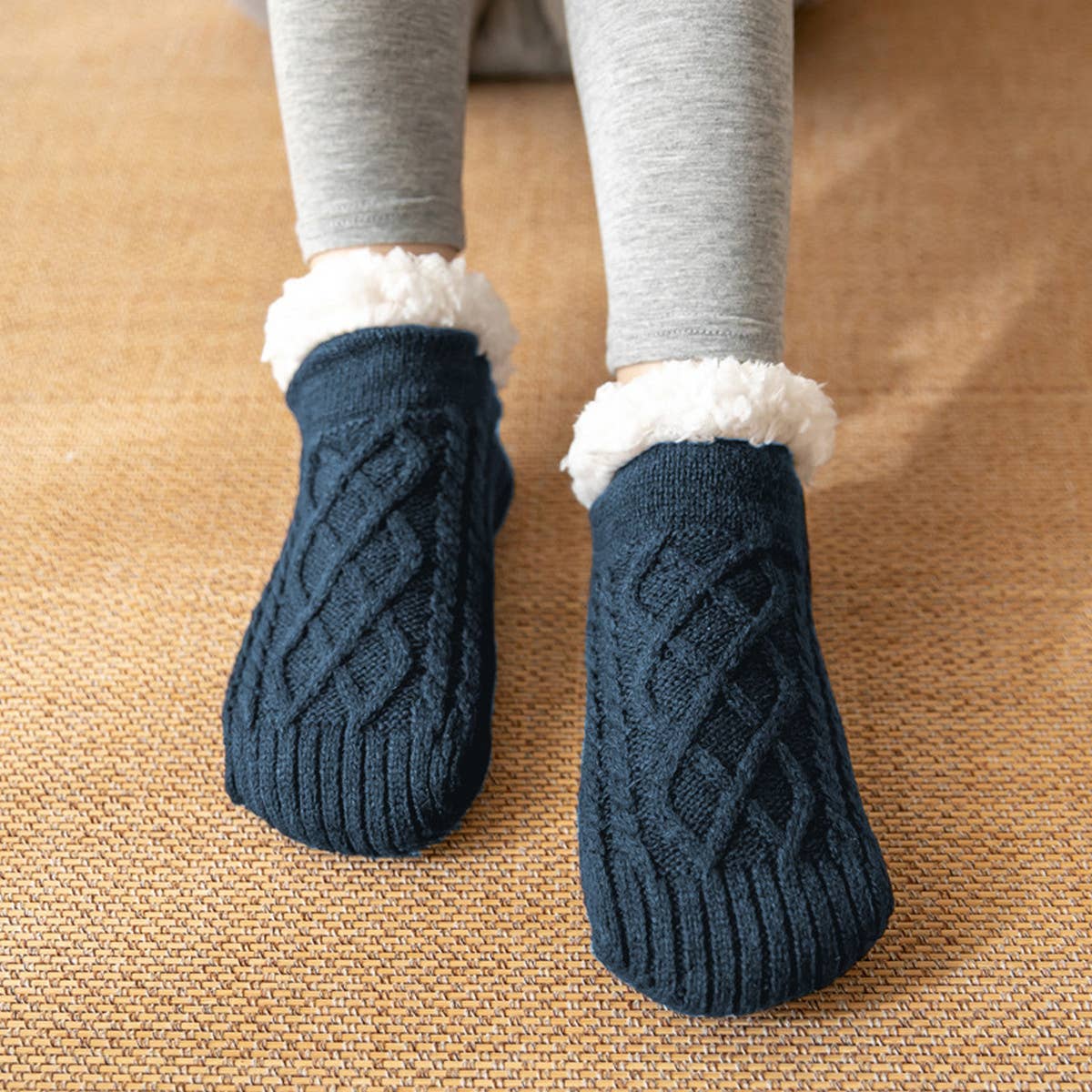 WARM SLEEPING CARPET SOCKS PLUSH INDOOR SLIPPERS