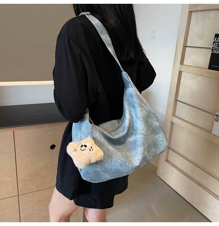 Fashionable large-capacity retro tote bag