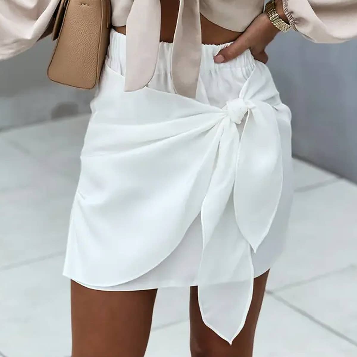 CASUAL DESIGN LACE-UP SOLID COLOR SHORT SKIRT