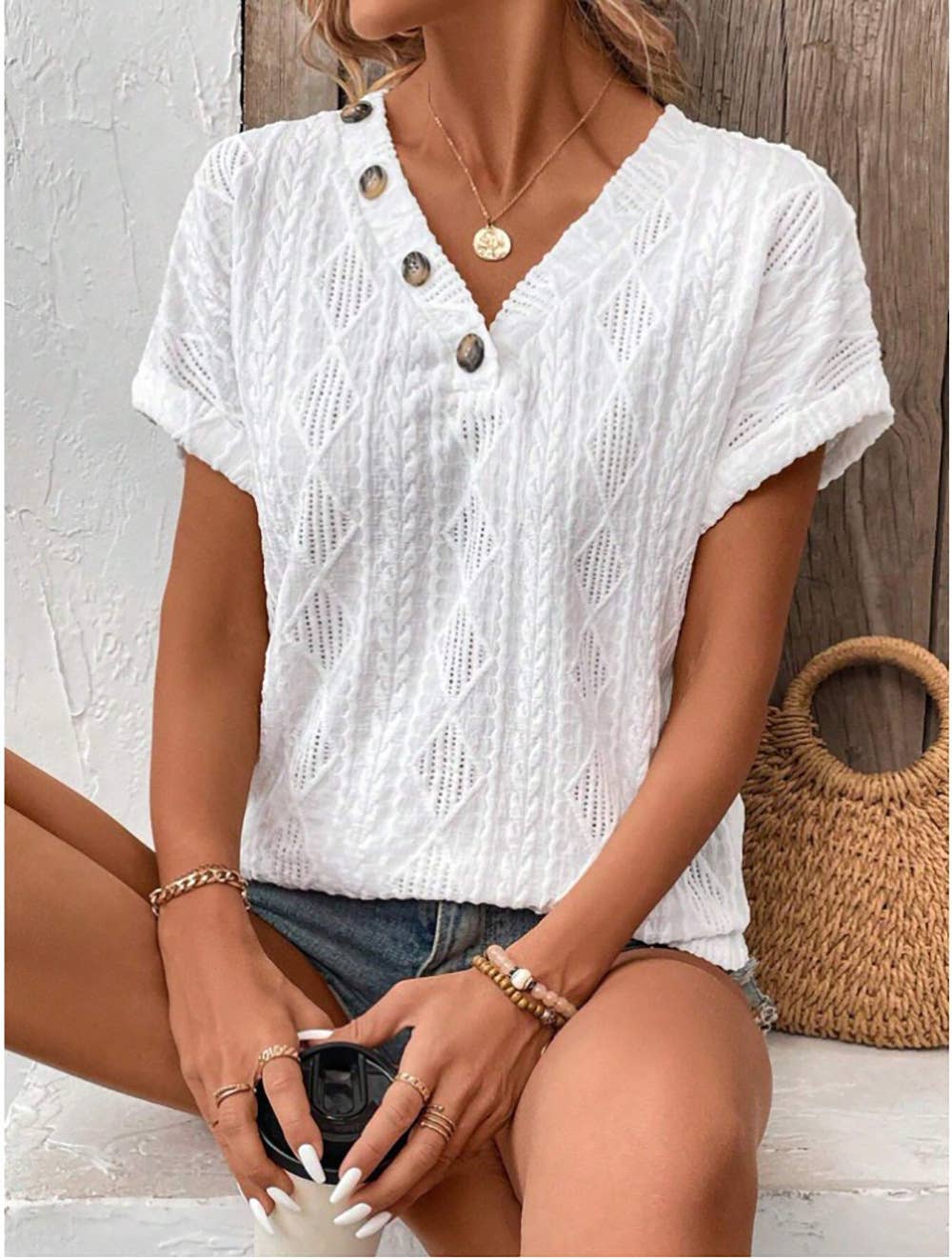 V-neck solid color loose short-sleeved T-shirt