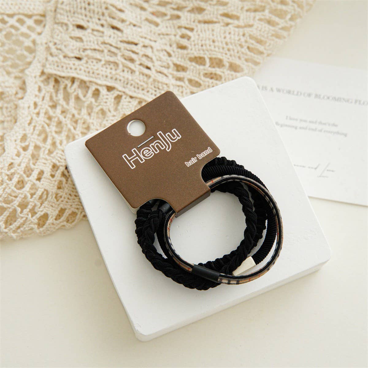 SOFT, ELASTIC AND SIMPLE HAIR TIES_CWAHA1127
